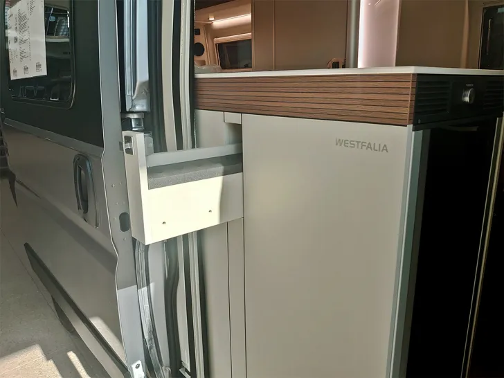 Fahrzeugbild Westfalia Columbus 640 E 180 PS Automatik*Solar*Markise #18