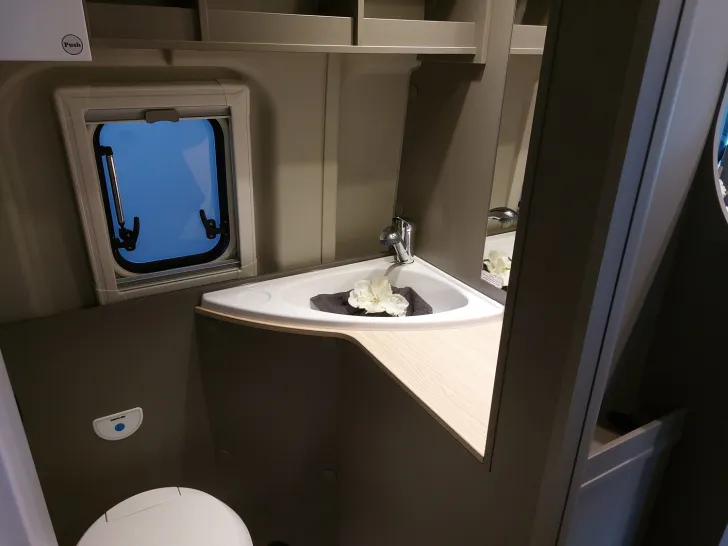 Fahrzeugbild LMC Innovan 600 ABVERKAUF #12