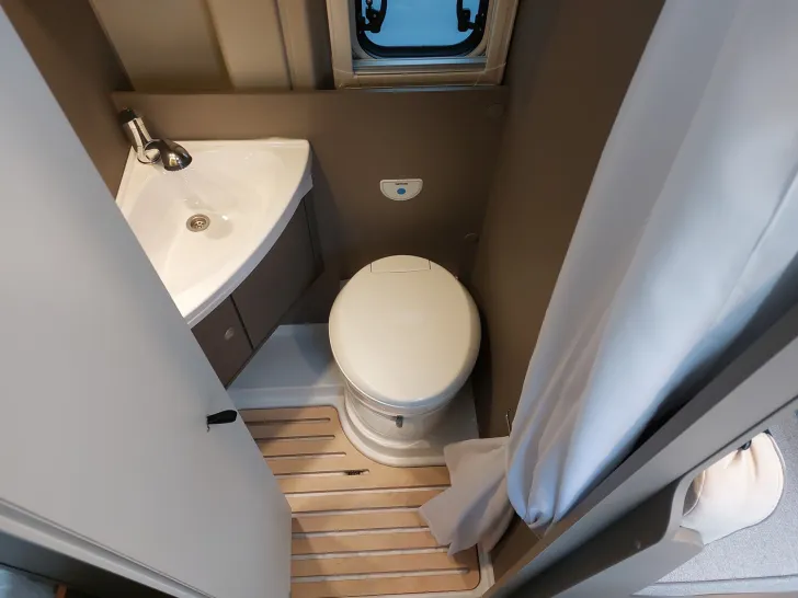 Fahrzeugbild LMC Innovan 540 !!! ABVERKAUF !!! #15