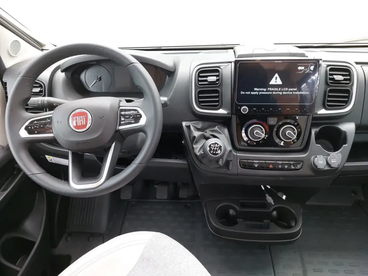 Fahrzeugbild LMC Innovan 640 !!! ABVERKAUF !!! #9