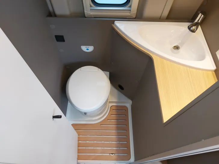 Fahrzeugbild LMC Innovan 640 !!! ABVERKAUF !!! #14