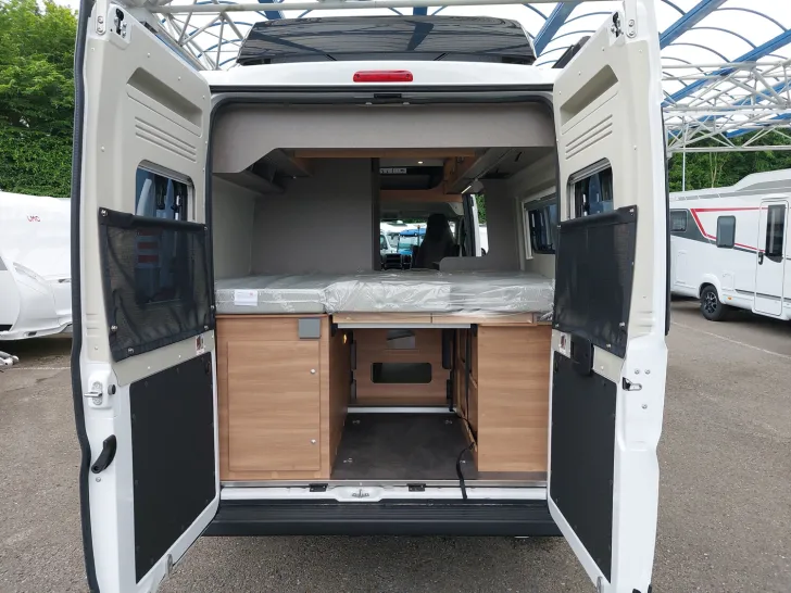 Fahrzeugbild Dethleffs Globetrail Classic 600 DK Fiat Aufstelldach #16