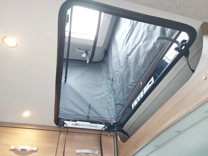 Fahrzeugbild Dethleffs Globetrail Classic 600 DK Fiat Aufstelldach #18
