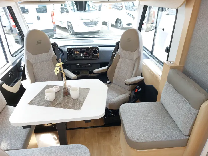 Fahrzeugbild Hymer B-Klasse MC I WhiteLine 600 5.Sitz, Premium, GFK #13