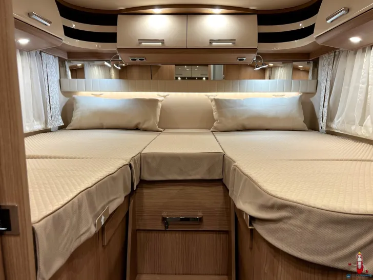 Fahrzeugbild Carthago C2-tourer I 145 RB LE comfort Mercedes (215) #26
