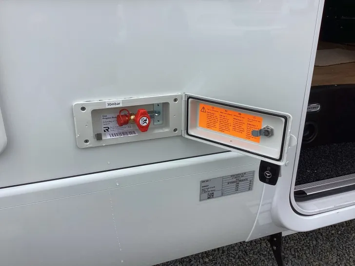 Fahrzeugbild Hymer B-Klasse MC I 690 Queensbett #24