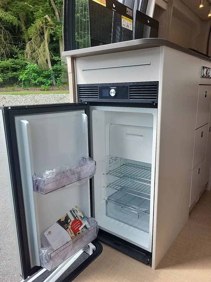 Fahrzeugbild Bürstner Lineo C 550 Summer Sale #14