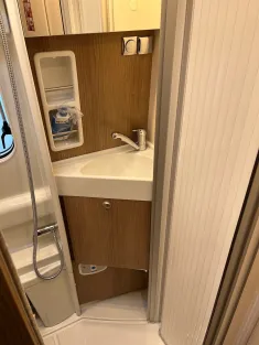 Bild 15 Malibu Van charming GT skyview 640 LE RB first class-two rooms