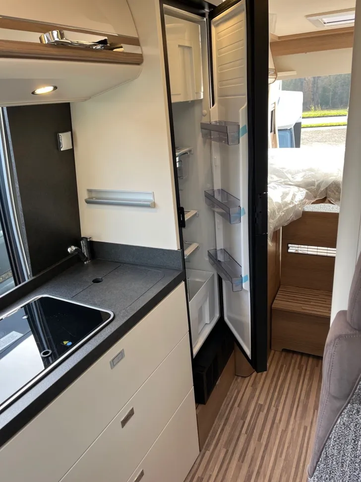 Fahrzeugbild Malibu Van charming GT skyview 640 LE Markise-AHK incl #13