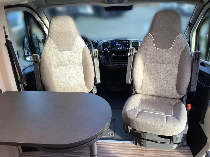 Fahrzeugbild Malibu Van charming GT skyview 600 DB 138l Kühlschrank #11