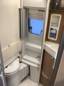 Fahrzeugbild Malibu Van charming GT skyview 600 DB 138l Kühlschrank #15