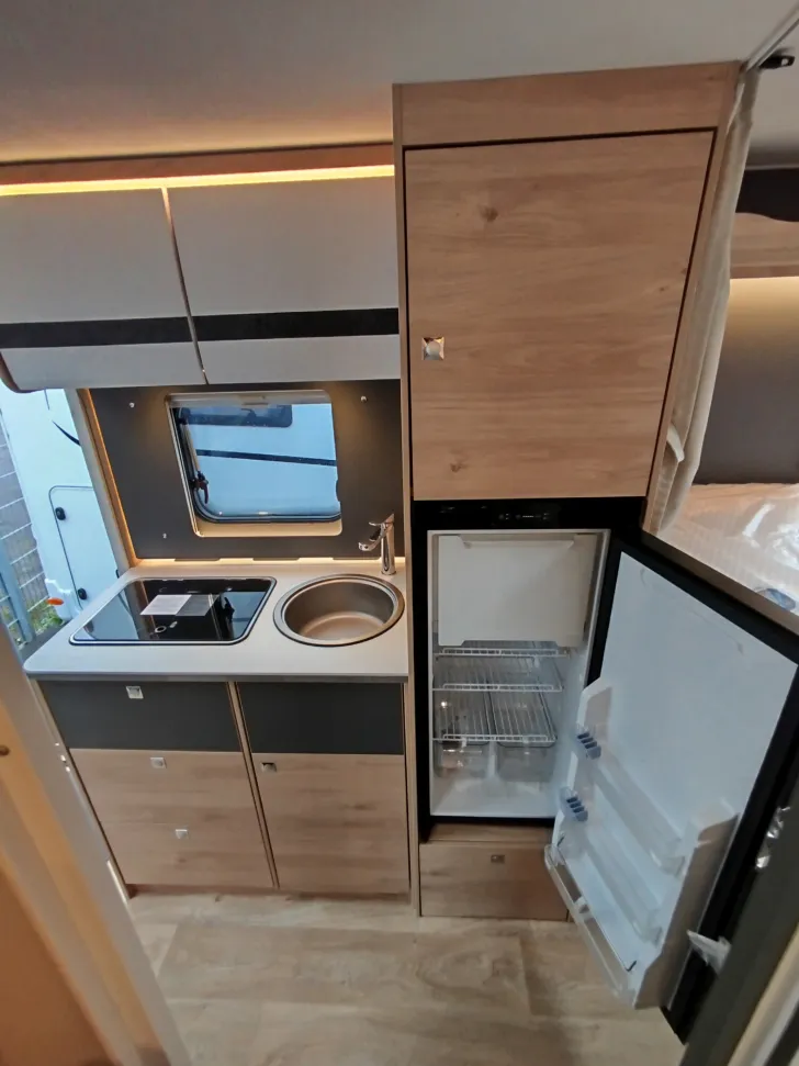 Fahrzeugbild Dethleffs Globebus Camp T 4 *Dieselheizung* 4 Sitzplätze* #9