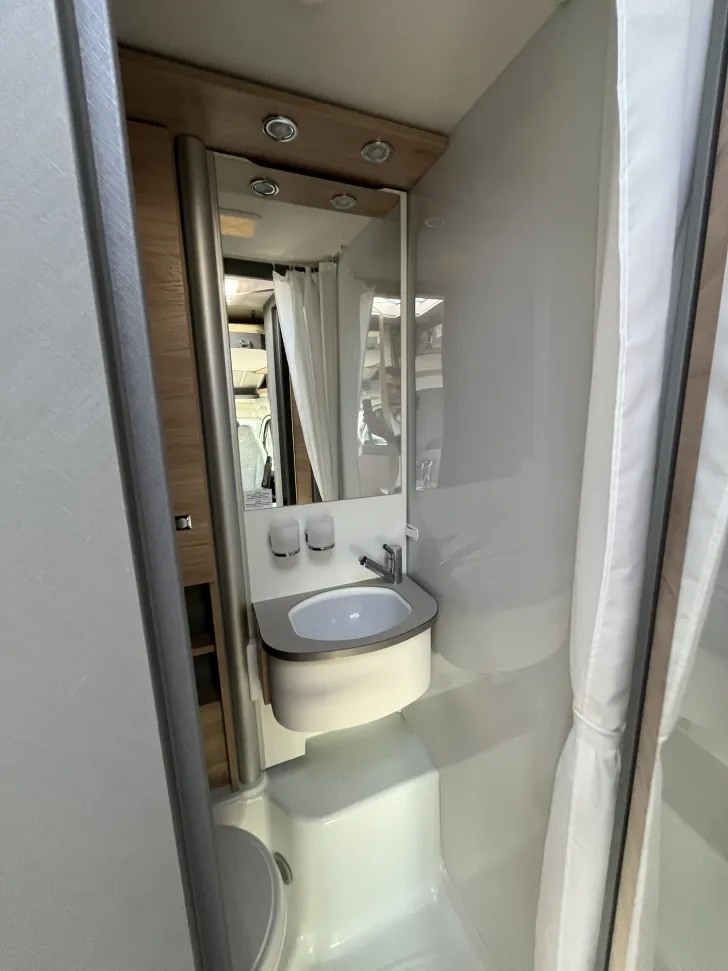 Fahrzeugbild Dethleffs Just Camp T 6812 EB sofort verfügbar #14