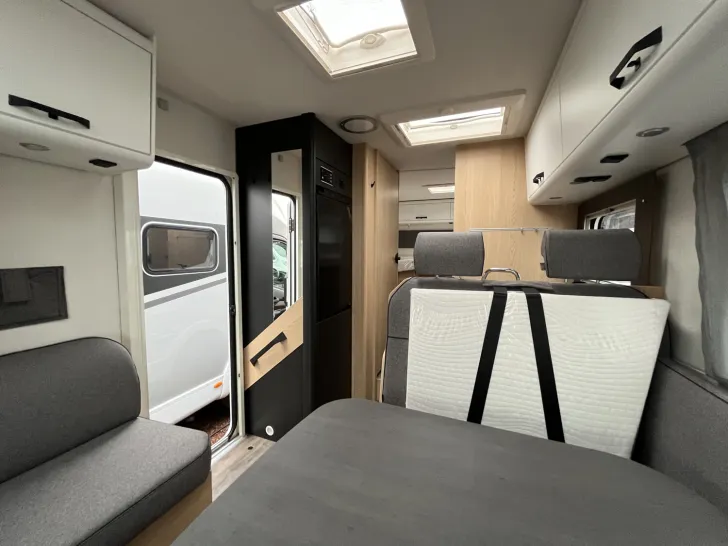 Fahrzeugbild Sunlight T 68 Citroen #10