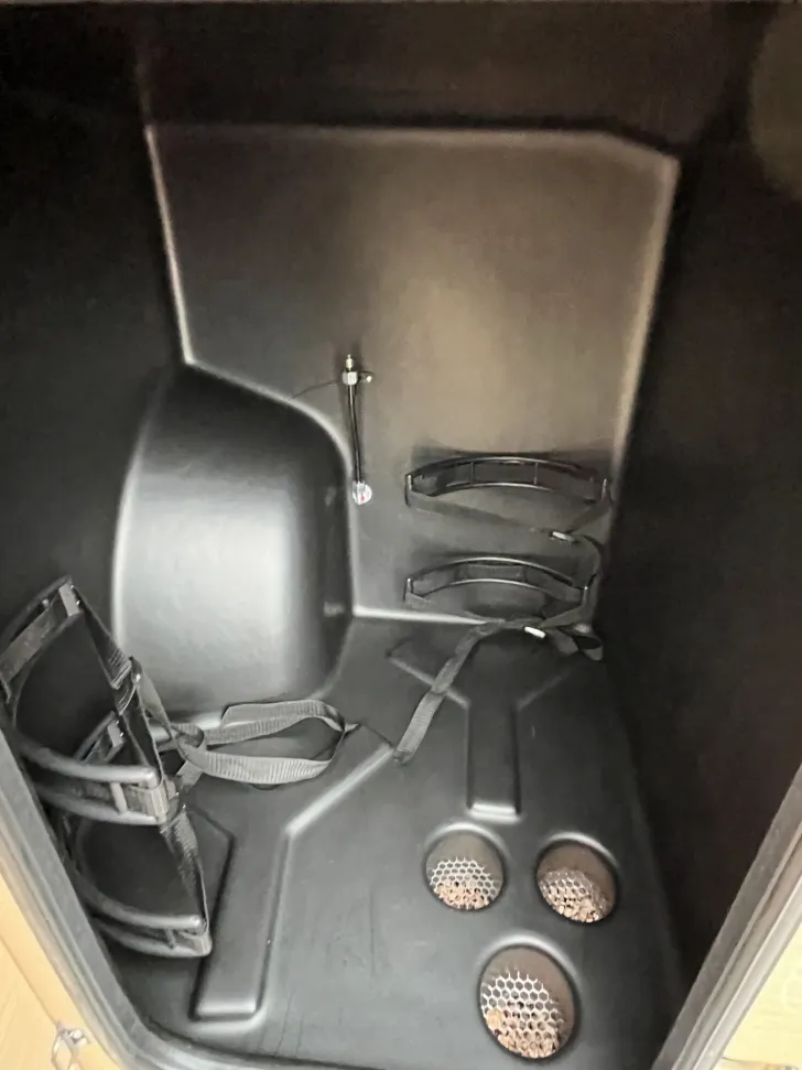 Fahrzeugbild Sunlight Cliff XX 600 #5