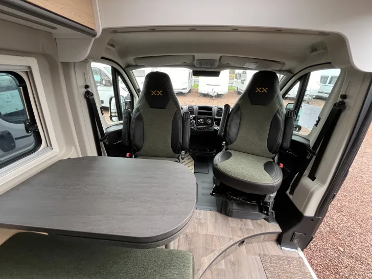 Fahrzeugbild Sunlight Cliff XX 600 #13