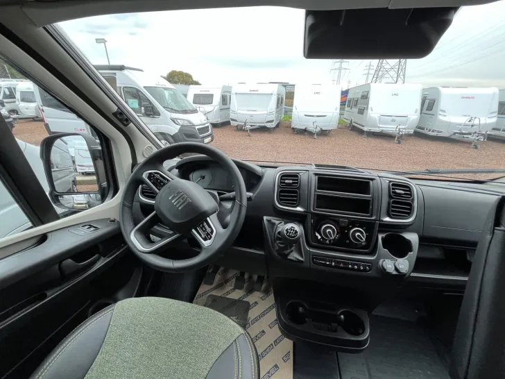 Fahrzeugbild Sunlight Cliff XX 600 #14