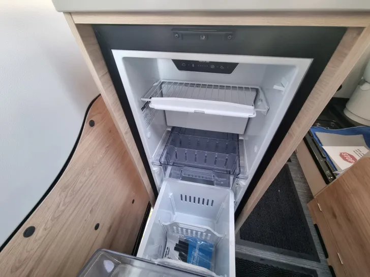 Fahrzeugbild Dethleffs Globetrail Classic 590 DK Automatik/Abverkauf! #10