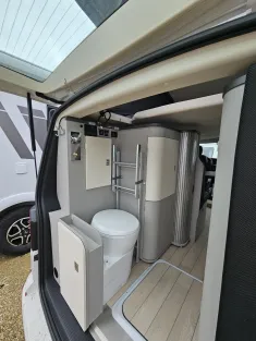 Bild 6 Westfalia Kepler One 204PS 17Zoll-Räder|Festtoil.|Navi|LED