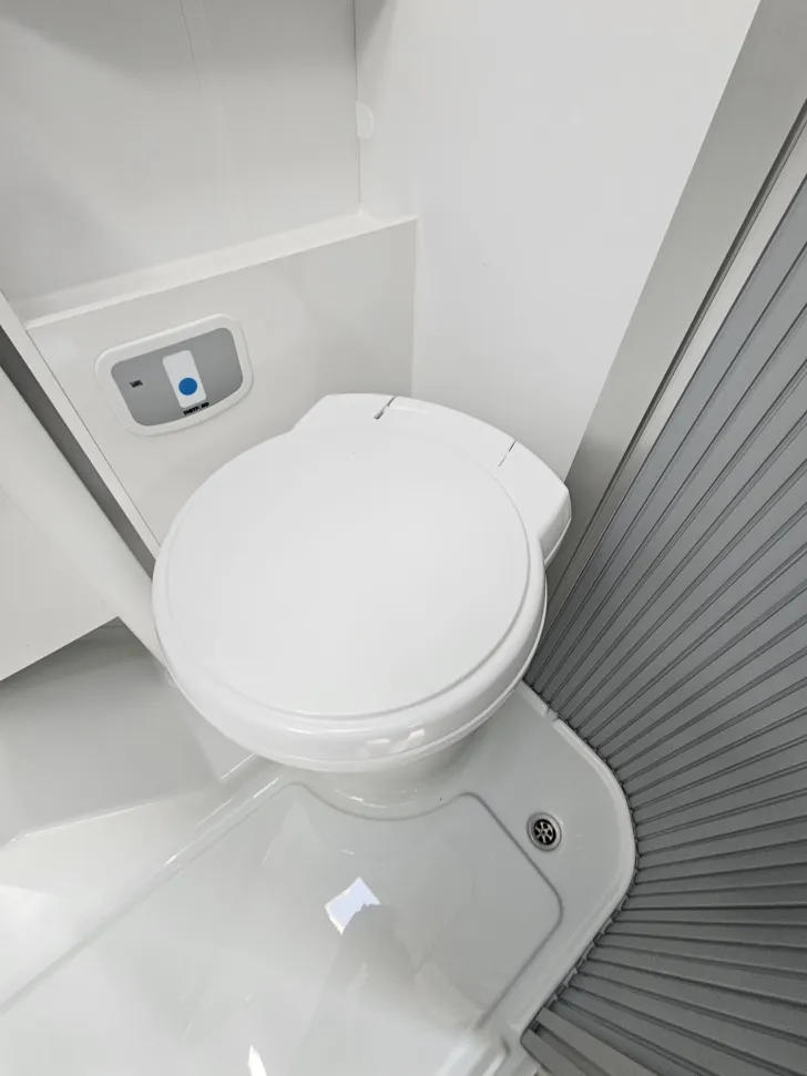 Fahrzeugbild Adria Compact Axess SP Automatik|NAVI|RFK|DL|LEDSW|ZVR #15