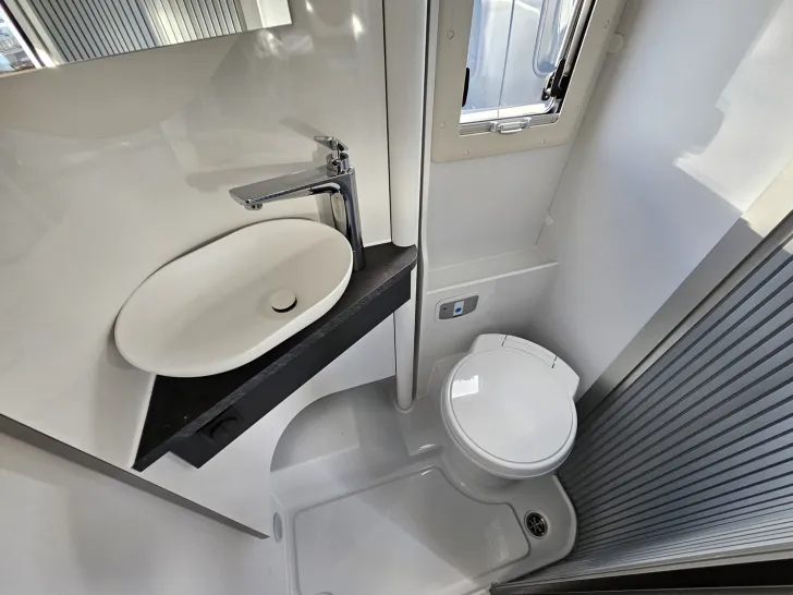 Fahrzeugbild Adria Coral Axess 600 SL 180PS|Automatik|Zus-Luftfeder #12
