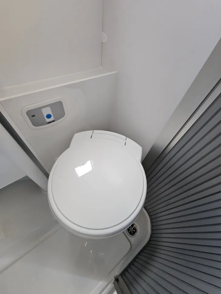 Fahrzeugbild Adria Coral Axess 600 SL 180PS|Automatik|Zus-Luftfeder #14