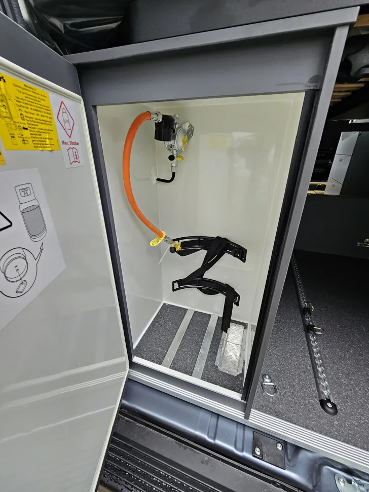 Fahrzeugbild Adria Twin Edition 640 SLB LEDSW|NAVI|RFK|Solar|200Ah #19