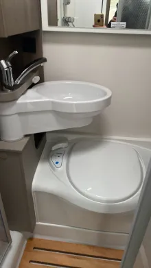 Toilette Carado T 135 Pro+ TV+SAT - Sie sparen 9.027,-