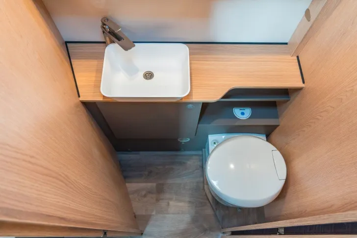 Fahrzeugbild LMC Tourer Lift H720 *Automatik*Hubbett*Navi*Markise #12