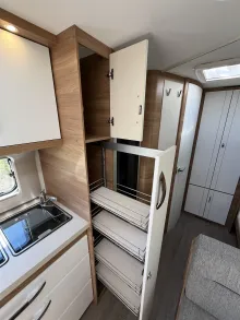 Fahrzeugbild Hobby De Luxe 545 KMF #11