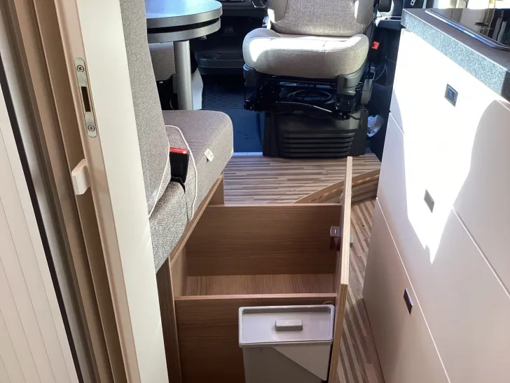 Fahrzeugbild Malibu Van charming GT skyview 640 LE K Vorteil 10500 #21