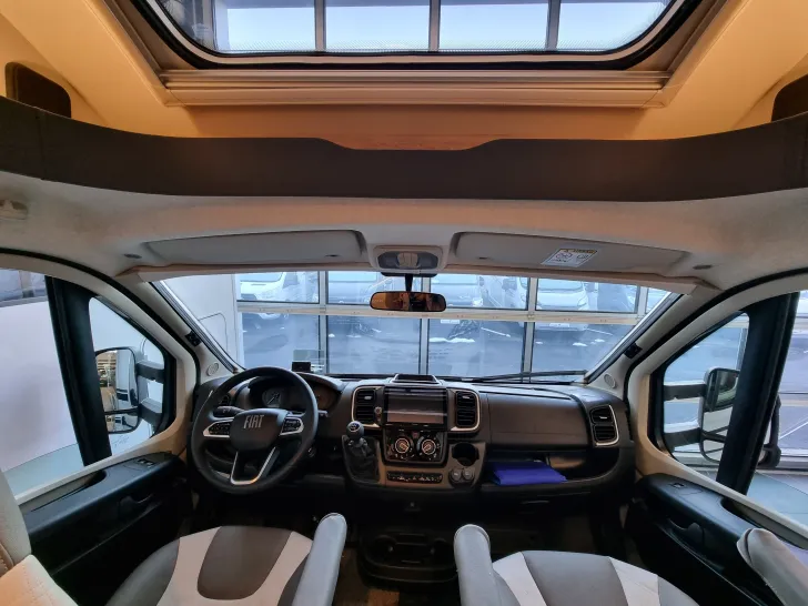 Fahrzeugbild Knaus L!VE WAVE 650 MF Platinum Selection #9