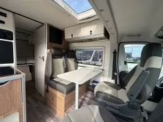 Bild 10 Westfalia Amundsen 640 E Dachklima - Rollerträger - AHK