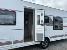 Fahrzeugbild Bürstner Premio Limited 490 TS 1700 kg | Glattblech|App #6
