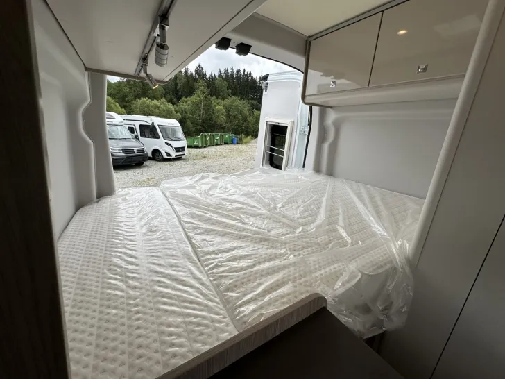 Fahrzeugbild Bürstner Lineo C 550 Automatik, Xenon, Fernlichtassistent #17