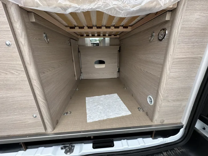 Fahrzeugbild Bürstner Lineo C 550 Automatik, Xenon, Fernlichtassistent #24