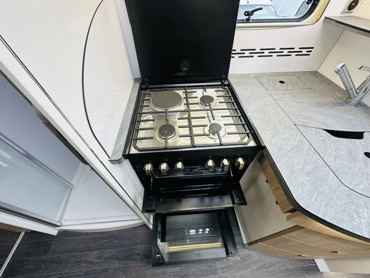 Fahrzeugbild Frankia Titan I840 QD 5,5t inkl. 4 Jahre Garantie #27