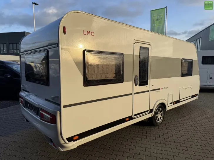 Fahrzeugbild LMC Tandero 500 E 1800kg Einzelbetten GFK #4