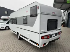 Bild 5 LMC Sassino 470 K Etagenbetten Dusch Paket