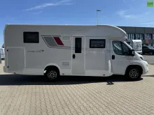 Fahrzeugbild Roller Team Kronos 267 P 180PS Queensbett Automatik #3