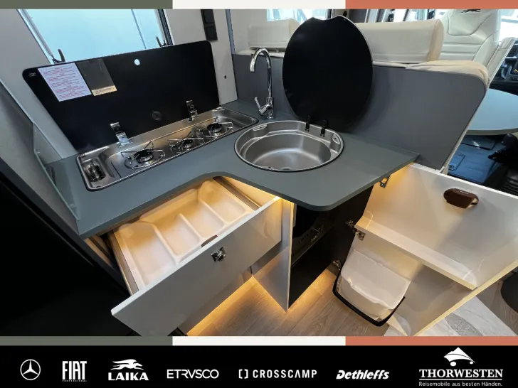 Fahrzeugbild Laika Kosmo L 319 Hubbett Abverkauf #23