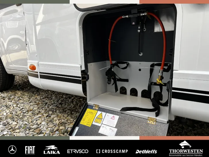 Fahrzeugbild Laika Kosmo L 319 Hubbett Abverkauf #28