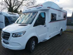 Bild 4 Weinsberg CaraCompact Suite 640 MEG EDITION [PEPPER] Mercedes Automatik