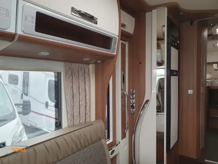 Fahrzeugbild Carthago chic s-plus I 61 XL LE Iveco VOLLAUSTATTUNG #10