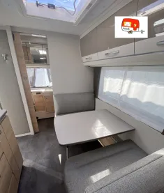 Bild 7 Dethleffs Nomad 490 EST Heckduschraum