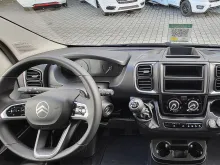 Fahrzeugbild Sunlight VAN V60 #12