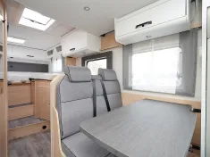 Bild 16 Sunlight TEILINTEGRIERTE T 67S