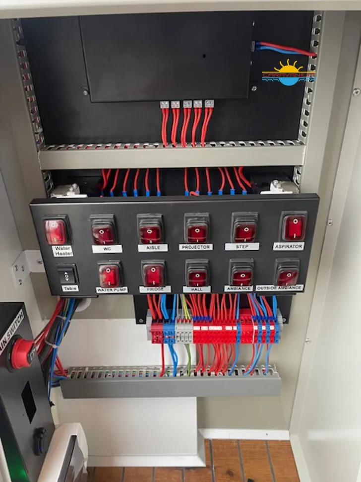 Fahrzeugbild Camppass CR 550i *Innenküche *Sonderlackierung*Offroad #18