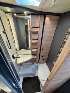 Bild 17 Knaus L!VE TI 650 MEG Platinum Selection Dachklima, AHK, Rahmenfenster