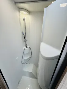 Dusche Adria Compact SL *ACC * HB el. * LED * ZV*